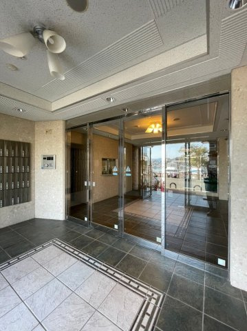 サヴォイグランデスのロビー