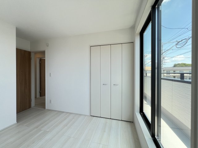高浜市屋敷町2期　全４棟　１号棟の洋室|北側5.25帖洋室