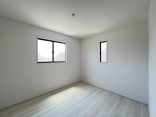 高浜市屋敷町2期　全４棟　１号棟の洋室|北側5.25帖洋室