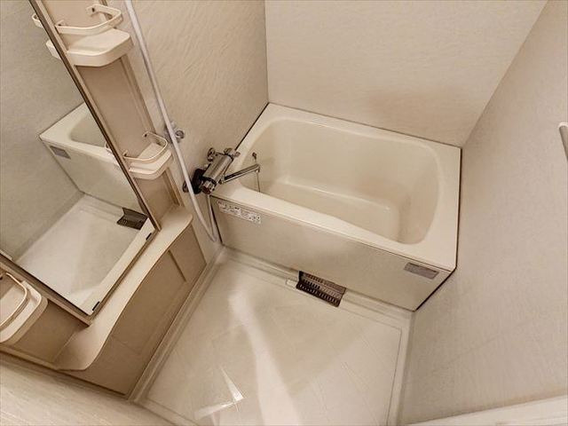 エスティメゾン薬院の浴室