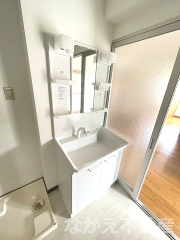 【洗面所】 | 明るい洗面所です