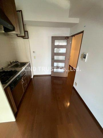 ドムス東梅田の居間・リビング|ゆったり過ごせるリビングです