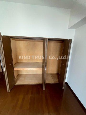 ドムス東梅田の収納|便利な収納スペースです