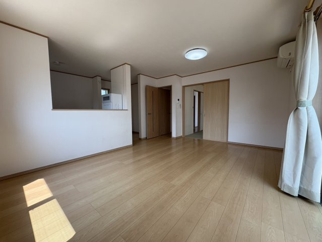 【居間・リビング】の画像