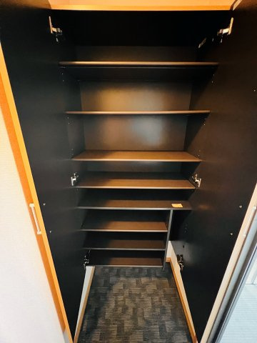 バッキンガムパレスの収納|シューズボックスです♪