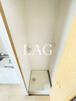 【設備】 | ロイヤルガーデン妻恋坂 | 室内洗濯機置き場です。