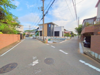 【前面道路含む現地写真】