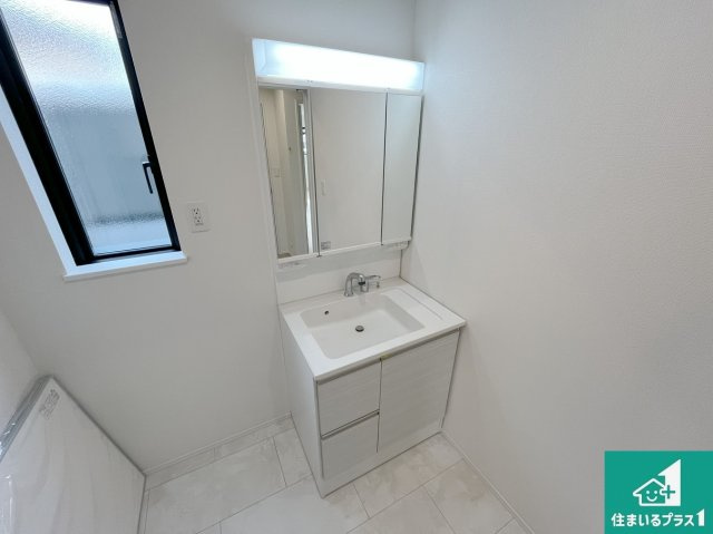 加古川市野口町古大内　新築一戸建ての独立洗面台|現在建築中！落ち着いた街並みで新生活を始めることが出来そう！周辺の物件も併せてご紹介させて頂きます！