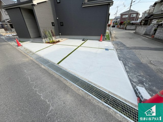 加古川市野口町古大内　新築一戸建ての駐車場|駐車スペース！散水栓があるので、こまめに愛車を洗えます！