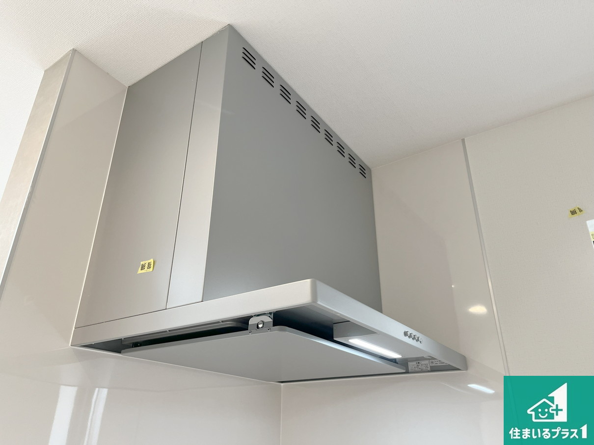 加古川市野口町古大内　新築一戸建ての設備|汚れにくいスロットフィルタでお手入れラクラク！ＬＥＤ照明付き！