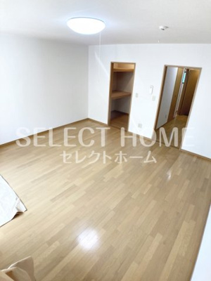 【寝室】 | ハイツアスター | 同型タイプ落ち着いた色調の寝室です