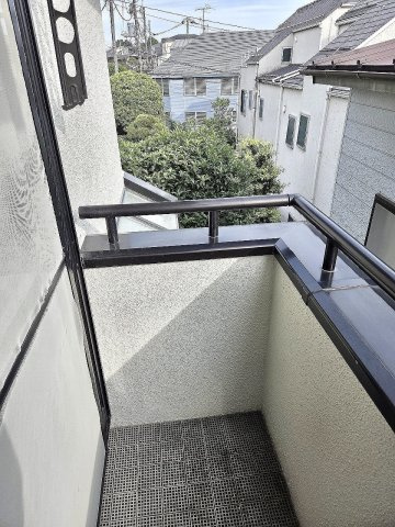 経堂三丁目戸建のバルコニー