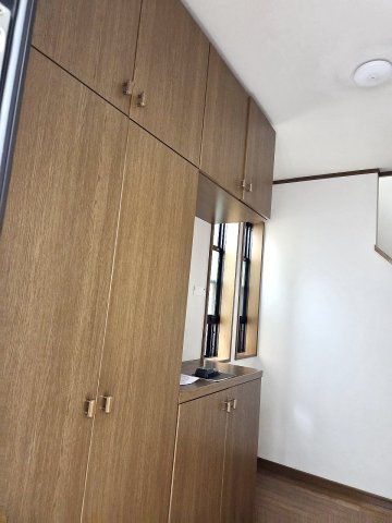 経堂三丁目戸建の玄関