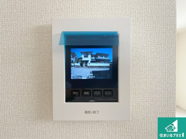 加古川市東神吉町神吉　第9期　新築一戸建ての防犯設備|カラーモニターインターホン！声だけでなく来訪者の姿や顔がモニターで確認できるので、小さなお子様がいらっしゃるご家庭でも安心できます！