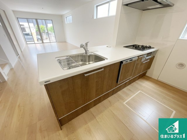 京都市西京区大原野上里紅葉町　第1期　新築一戸建てのその他|スライド式の収納！浄水器付きシャワー水栓！