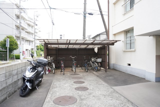 越谷団地のその他共用部分|駐輪場