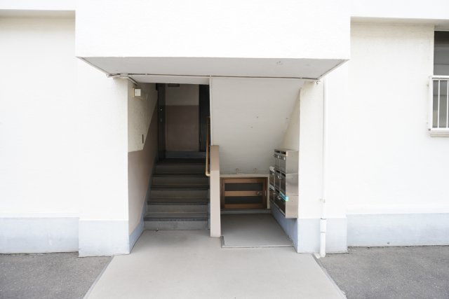 越谷団地のエントランス