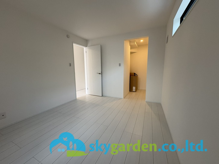 鎌倉市腰越4丁目4期　新築戸建　全3棟2号棟の寝室