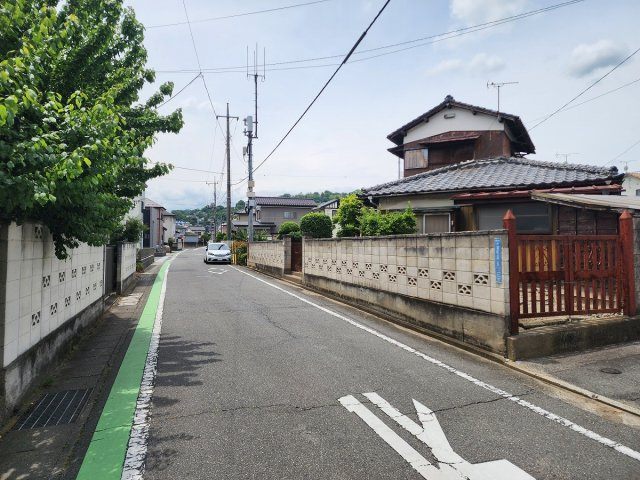 高崎市片岡町　売地の前面道路含む現地写真