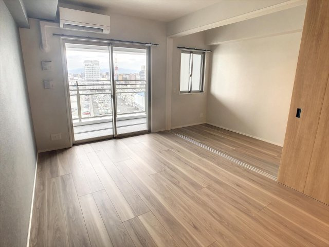 モントーレセントラルベイプレイスの居間・リビング