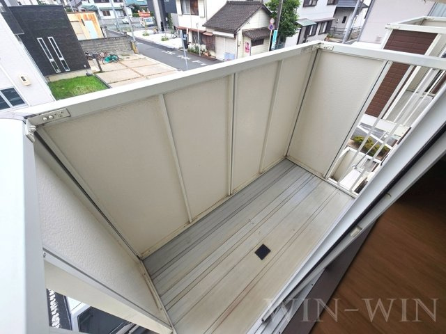 ウィングコート ベイロード 2のバルコニー