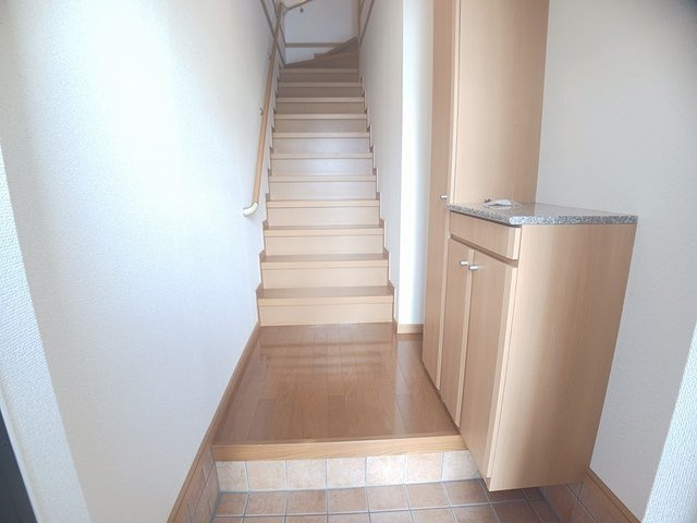 オーブ　メゾン　アミナ　Ｂ棟の玄関