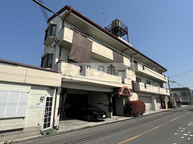 エストレーネの外観