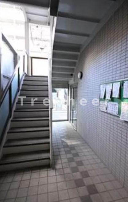 グローリシーバスのエントランス