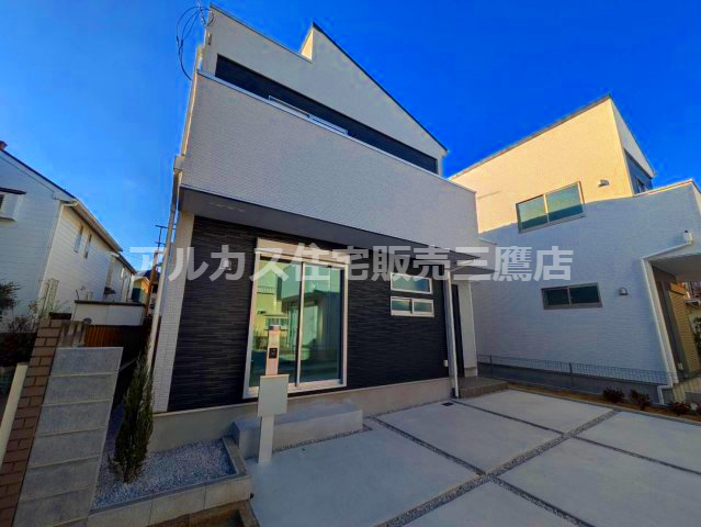 杉並区上高井戸１丁目 京王線 芦花公園駅 新築戸建ての前面道路含む現地写真