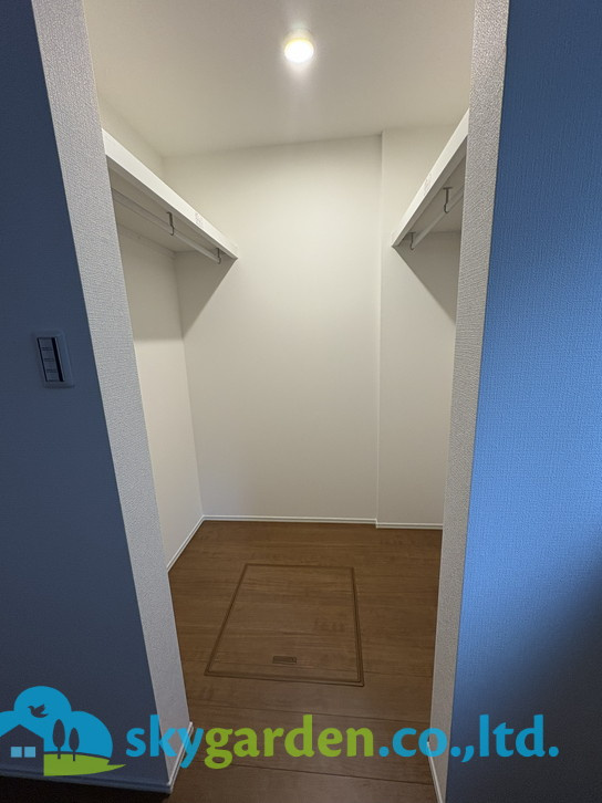 鎌倉市腰越4丁目4期　新築戸建　全3棟3号棟の収納|あってうれしいウォークインクローゼット