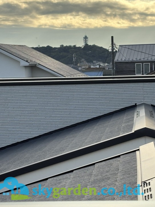 鎌倉市腰越4丁目4期　新築戸建　全3棟3号棟の展望|ルーフバルコニーから江の島海が見えます