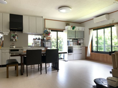 【居間・リビング】 | 氷上町沼中古住宅3800万円