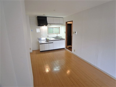 【居間・リビング】 | グランディアミアモーレ鈴蘭台 | リビングスペース、広さも十分