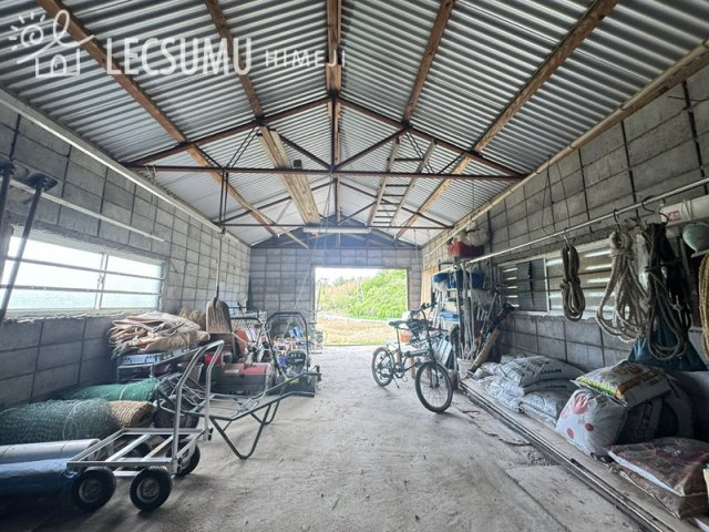 姫路市豊富町神谷/売土地の前面道路含む現地写真