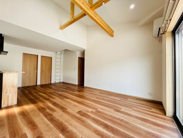 【居間・リビング】