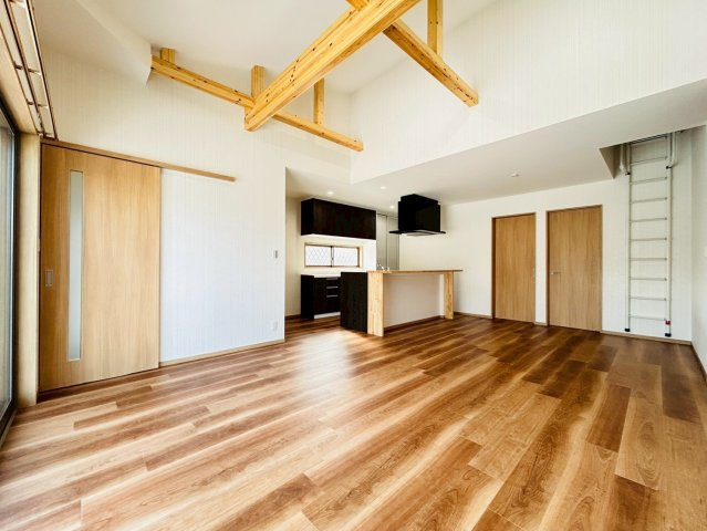 【居間・リビング】