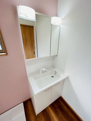 【独立洗面台】