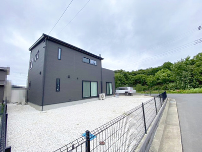 【外観】 | 【角地】水戸市元石川町　4LDK　