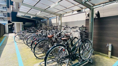 【その他共用部分】 | ベルビー川崎 | 広々としたバルコニーです