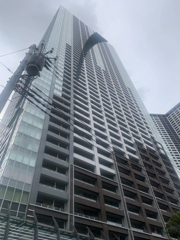 ザ・トーキョータワーズミッドタワーの外観