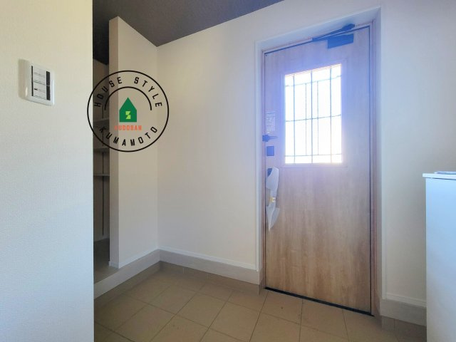 熊本市南区並建町第2-2棟（1号棟）の防犯設備|二重ロックでしっかり防犯対策ができます。