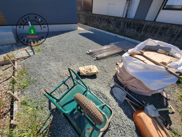 熊本市南区並建町第2-2棟（2号棟）の庭|お庭で自由な時間を過ごせます。