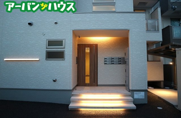 REGALEST OKAYAMAのエントランス