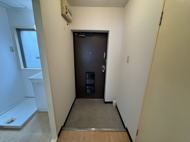 ライフセレクトの玄関