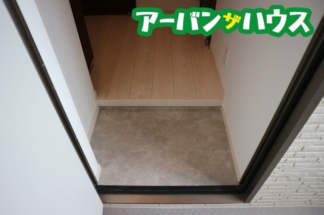 REGALEST 島田本町の玄関