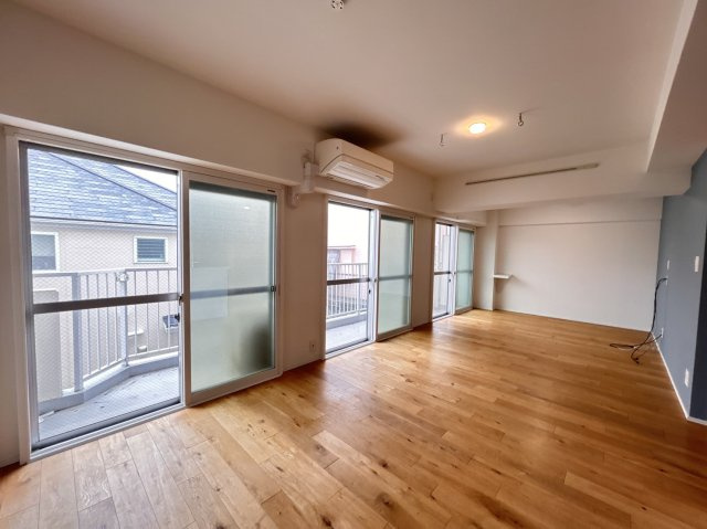 六甲ヒルズ篠原台の居間・リビング