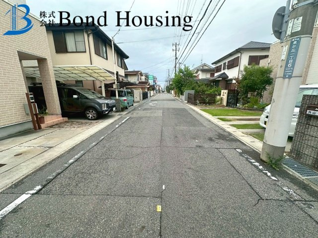 山電 東垂水駅徒歩5分　駐車2台　垂水区泉が丘1丁目　新築戸建の前面道路含む現地写真