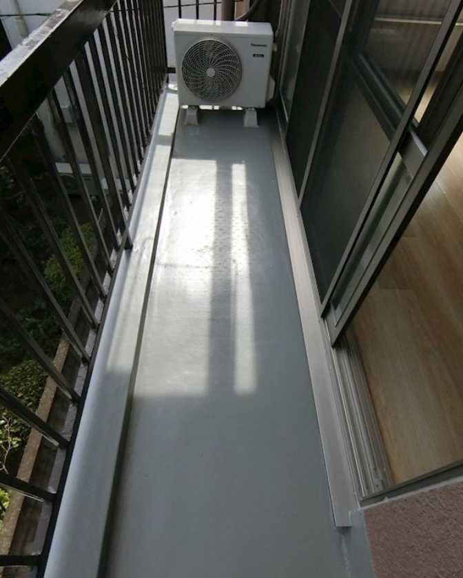 パークマンション　角部屋　追い焚き　駐輪場のバルコニー