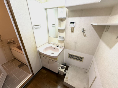 【独立洗面台】 | ファミリープラザ泉北光明池C棟 | 洗面所です。