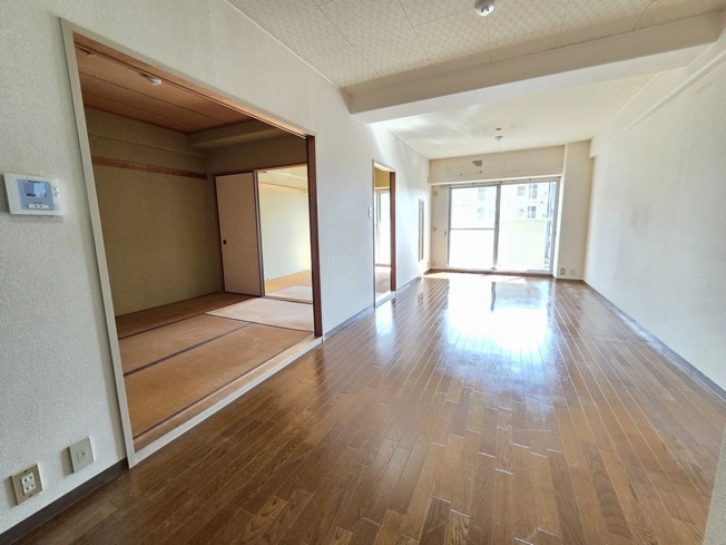 【その他】 | ファミリープラザ泉北光明池C棟 | ＬＤＫゆったりです。南向きバルコニーに面しています。